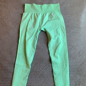 NWOT Gymshark Vital Seamless Legging Green